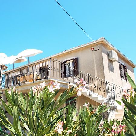 Apartment Rado Vrbnik Exterior photo